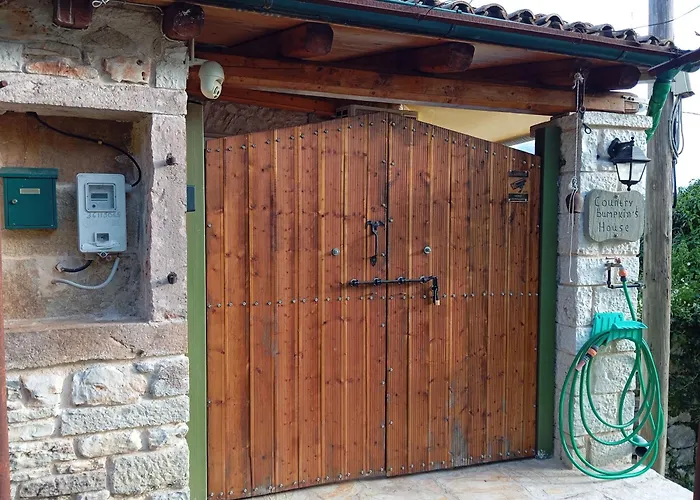 Сasa de vacaciones Country-bumpkin's House