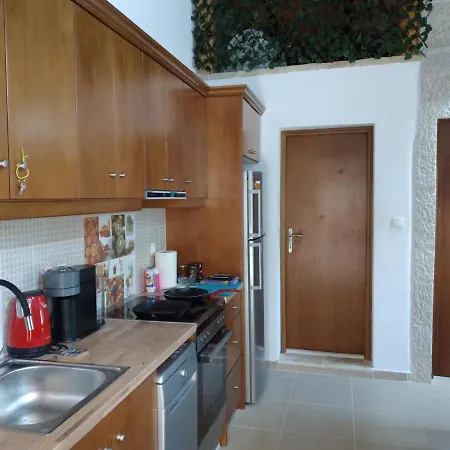 בית נופש Country-bumpkin's House Karyotikon